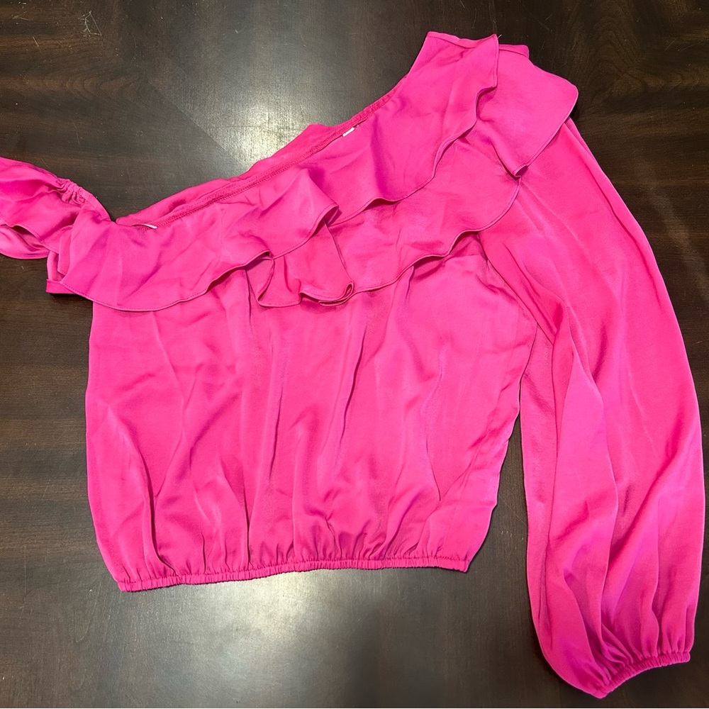 Glam Pink One Sleeve/off shoulder blouse
